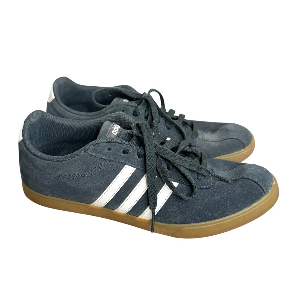 adidas Women’s Gray and White Sambas Sneakers with Three White Stripe Accents